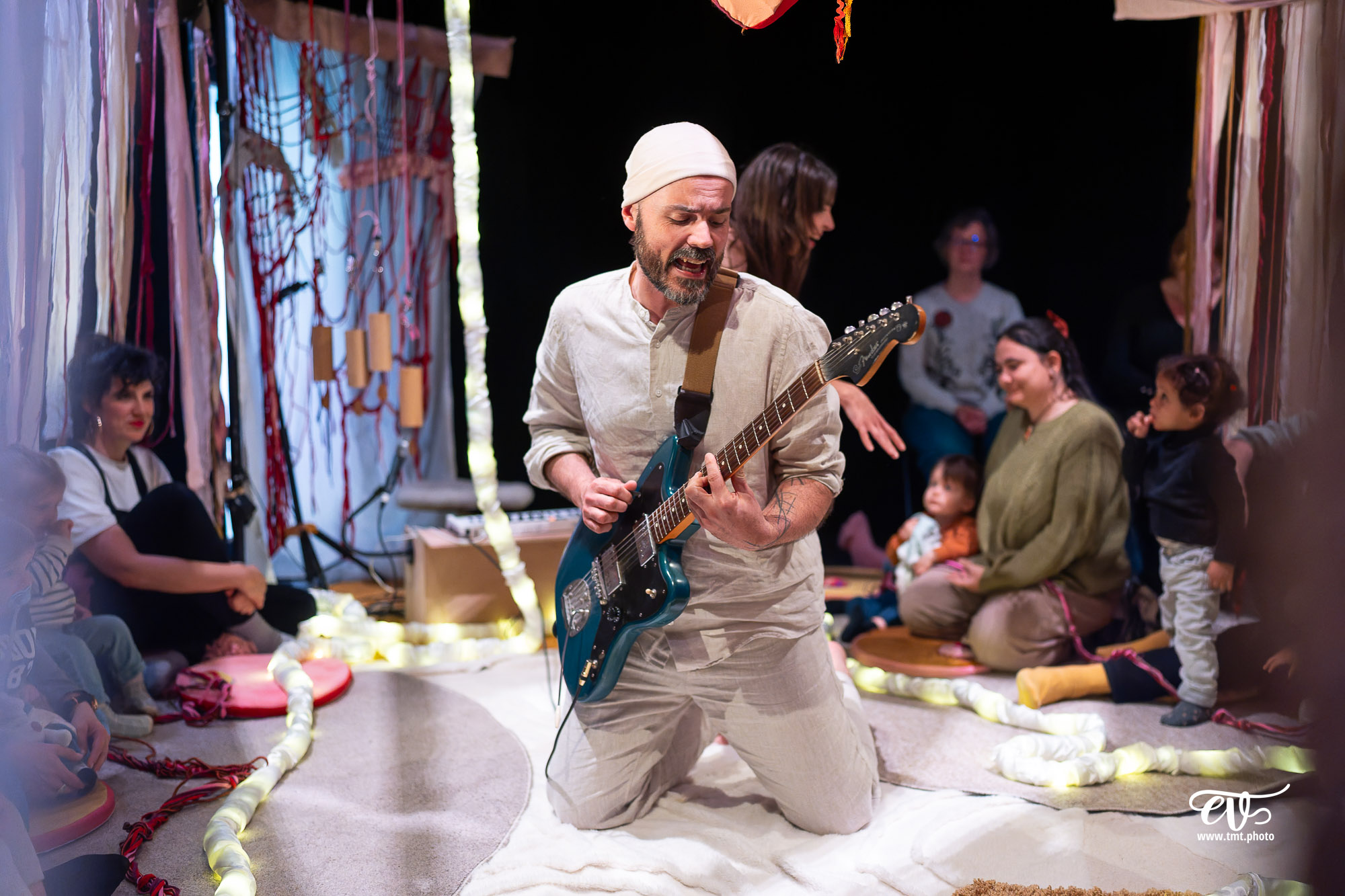 PAR LE COEUR (CIE L'INDOCILE)